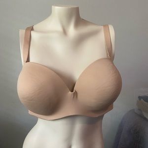 Ambrielle bra straps can be removed 42C
